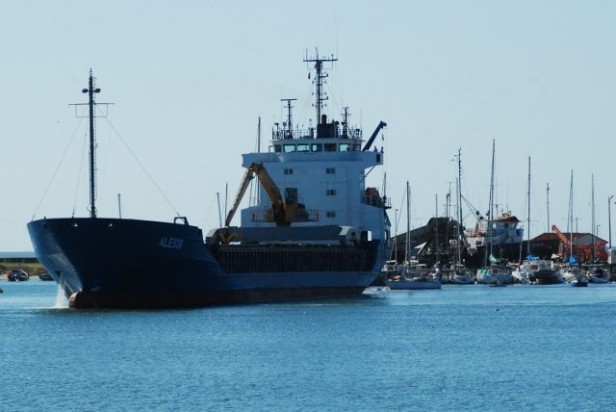 PRIMER VIAJE DEL BARCO ALESSI