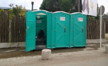 El Municipio de La Paloma colocó baños químicos en La Pedrera