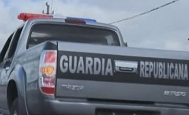 Detuvieron a un grupo de personas que ocupa terrenos en el Valle de La Luna