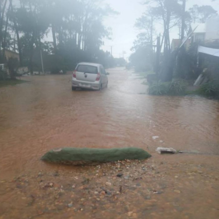 Vecinos de Anaconda reclaman soluciones ante las inundaciones 