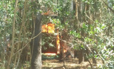 Se incendió casa en Anaconda