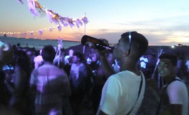 Descontrolada noche previa al carnaval de La Pedrera