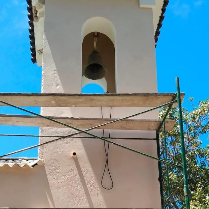 “La campana que robaron de la Iglesia de La Pedrera no es la que sacamos del fondo del mar”