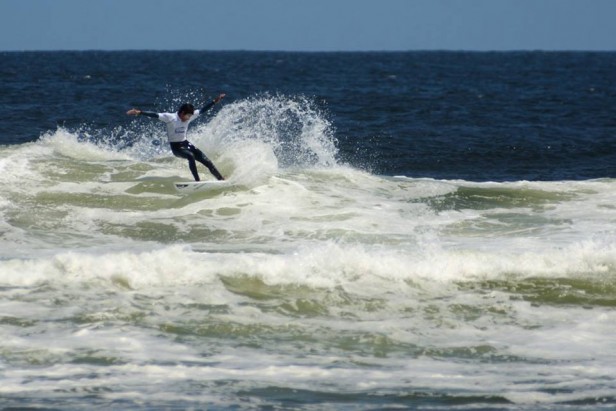 Buscando las mejores olas en turismo