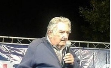 Mujica en Rocha: “Los grandes medios dan manija para hacernos pelear con Tabaré”
