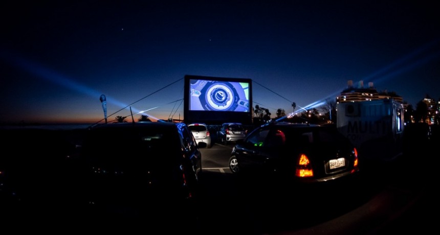 Vuelve el autocine a La Paloma