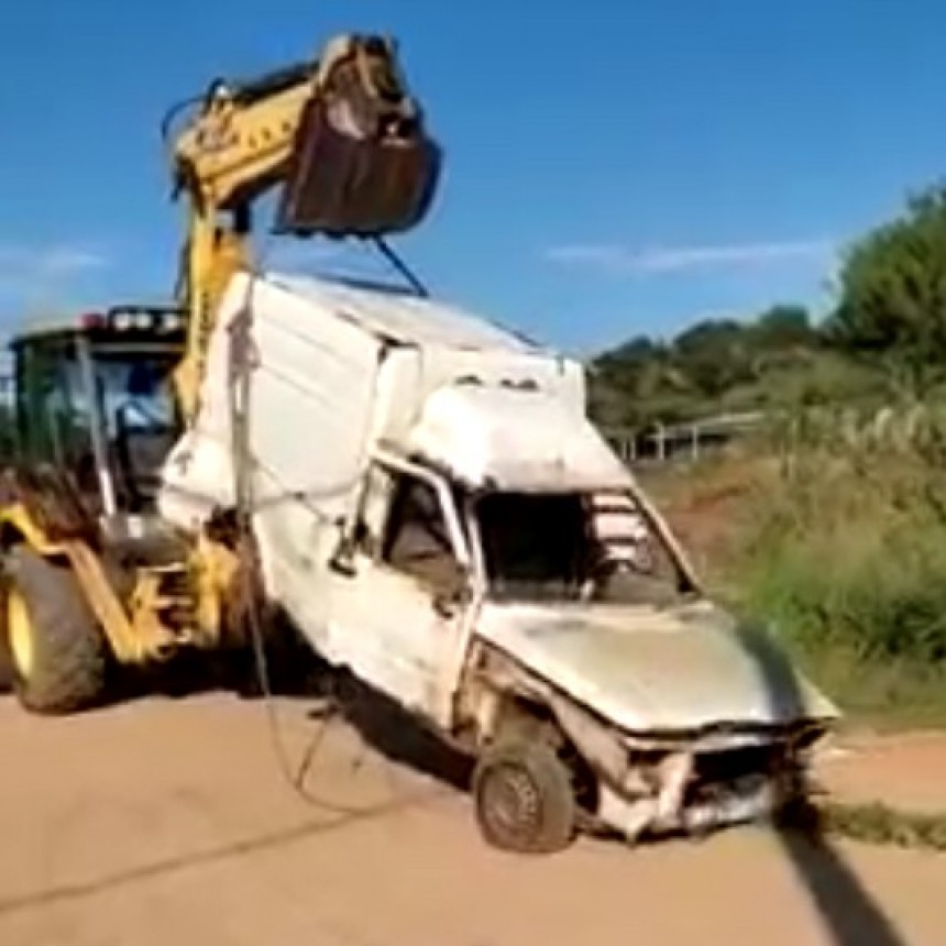 Municipio retiró varios autos abandonados en predio de Punta Rubia