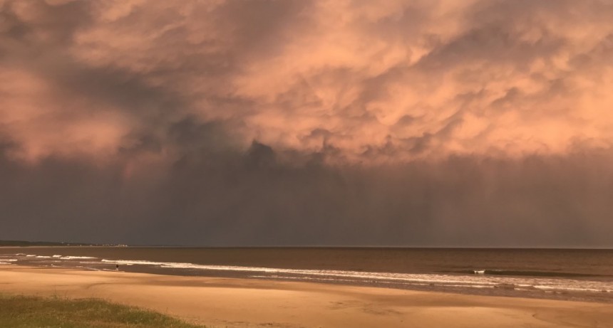 Metsul alerta por ciclón extra tropical en costa uruguaya