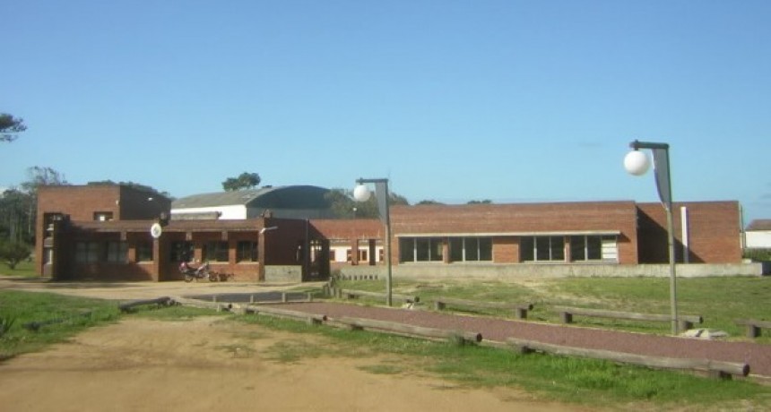Paro y asamblea abierta en Liceo de La Paloma
