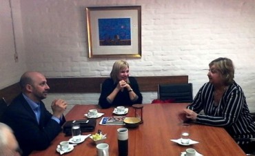 La nueva comisión directiva de Liga de Turismo de La Paloma se reunión con la Ministra Kechichián
