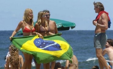MINISTERIO DE TURISMO PROYECTA QUE EL AÑO CERRARÁ CON 500.000 VISITANTES BRASILEÑOS
