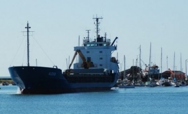 ¿Fin del Puerto Maderero en La Paloma?