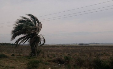 Alerta naranja por vientos muy fuertes