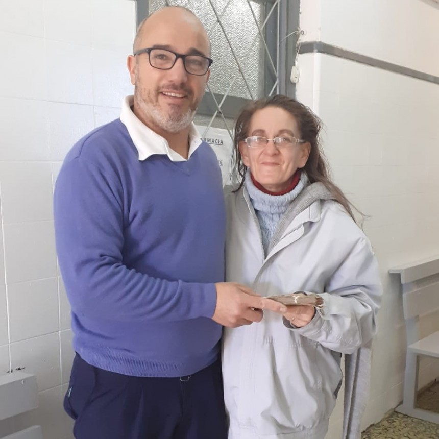 Entregaron donación a la familia Valdivieso