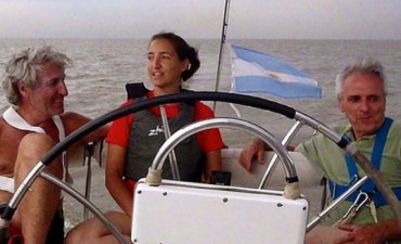 Confirman que la balsa hallada es del velero argentino