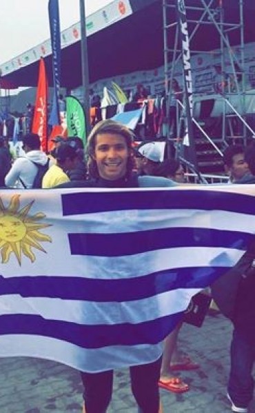 Julián Schweizer logró medalla de plata en los Panamericanos de Surf