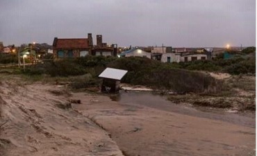 Ministerio de Turismo aportará dinero para reconstruir casillas de guardavidas