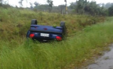 Vuelco en ruta 15