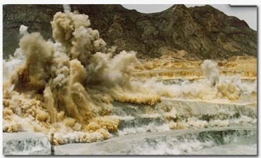 Entregan firmas para promover referéndum contra megaminería en Tacuarembó